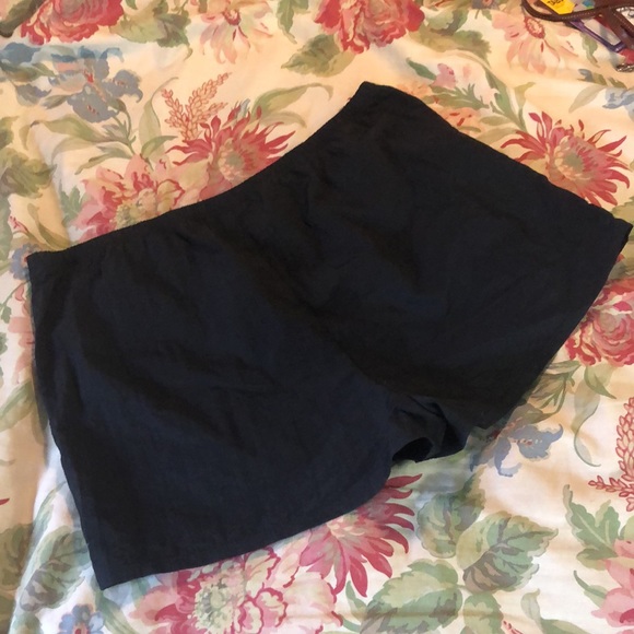 SILHOUETTE SOLUTION Size 18W
Quick-Dry Black Swim Short Netting Panty Pull-On - Picture 2 of 10